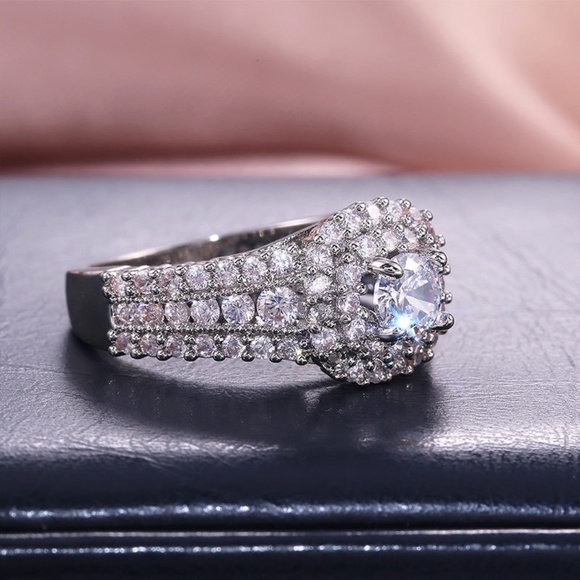 *ARIADNE* Silver x Zircon Decor Fashion Ring Size 7 - Picture 4 of 7